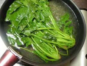 Boil the spinach with salt