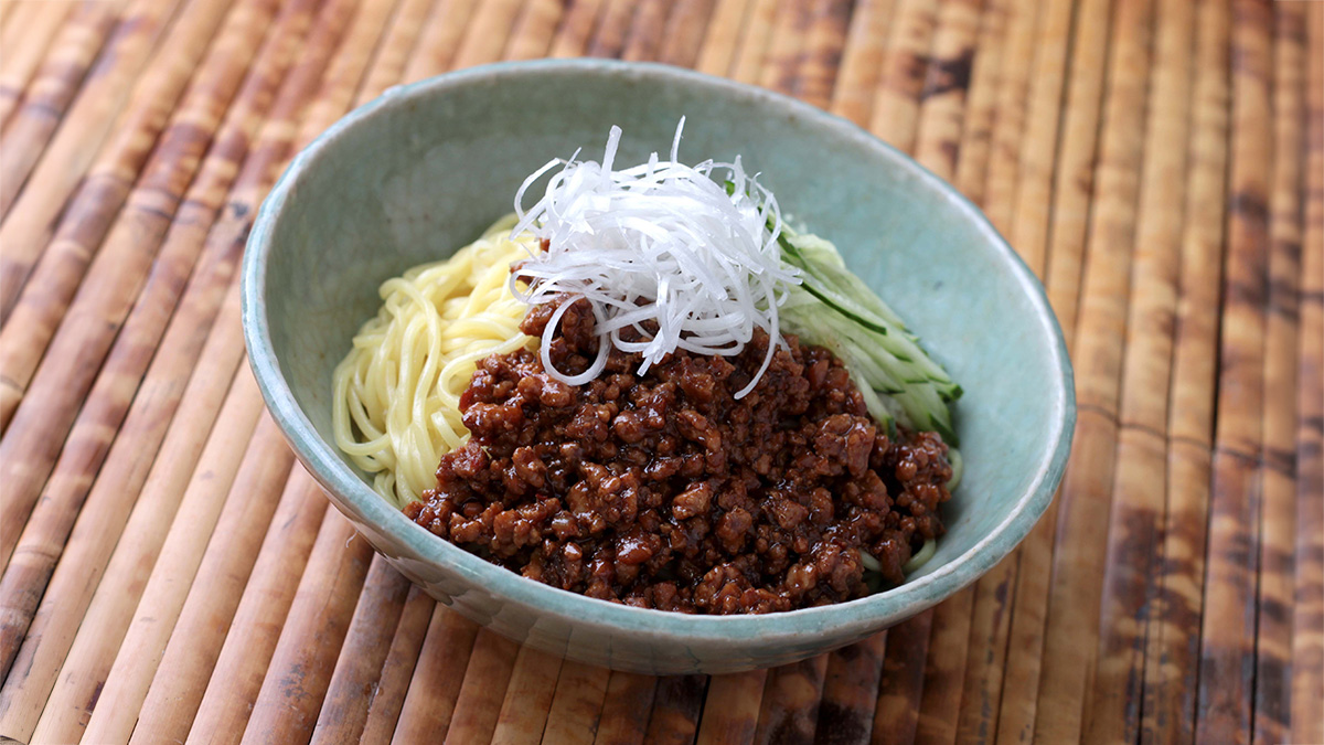 ジャージャー麺
