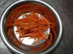 Likewise carrots are cut to about 4 cm