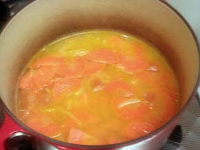 Boil until the carrot softens at medium and low heat.