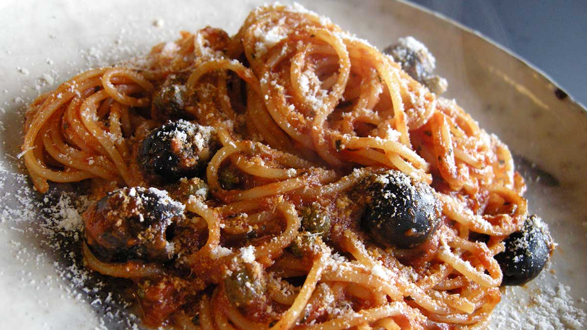 プッタネスカ（娼婦風スパゲッティ）